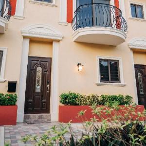 Cozy Townhome at Gold Coast
