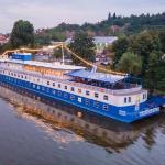 Botel Racek 