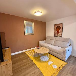 Nancy-Place P10 Cosy & Clim-Gare-chambre