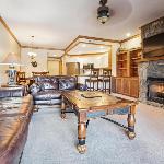 Fam Friendly - 2BR Condo - POOL Fitness Ctr