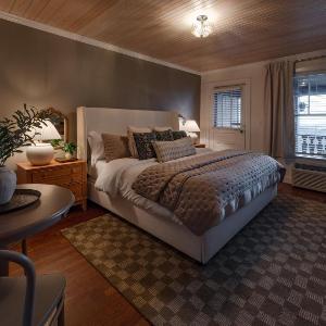 Historic Riverview Inn Six
