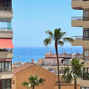 Exquisite Central 2 Bedroom apt Pool Views