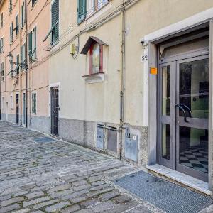 2 Bedroom Amazing Apartment In Genova