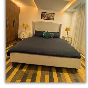 Gold Crest Mall One bed Apartment