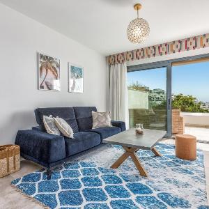 Sb311G - Modern & Well Connected 2 Bed Apartment