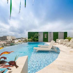 Rooftop Pool Studio Steps To Coco Beach