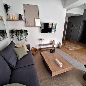 Ofi the Fourth - 2-BR Central Athens