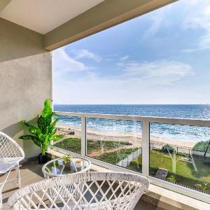 Luxury Beachfront Stay - Sheki Sands