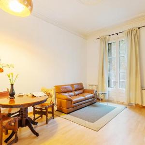 Quiet vibrant 2 bedroom in pedestrian Eixample
