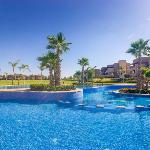 Pool and Garden View Family relaxation