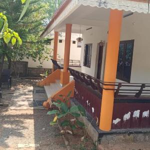 Bee Villa