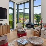 420 Lodge At Spruce Peak New Treehouse Unit 3 bed Sleeps 10 Stowe Vermont