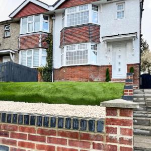 Luxury and spacious 3 bedroom home in Southampton