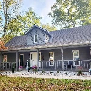 Lakelife at Somerset home