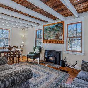 Historic Charm Located On the River - Rustic Chic