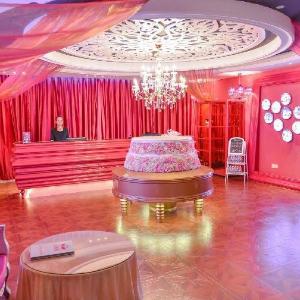 Swan of Love Shenzhen Luohu Hotel