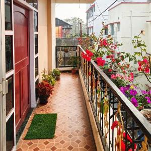 Tulip Inn - 3BHK AC Near Kamakhya