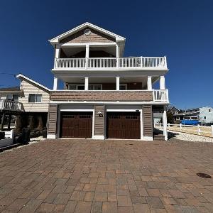 Pet Friendly Bayside Surf City Private Yard Pool Elevator Roof Top Deck Beach Badges
