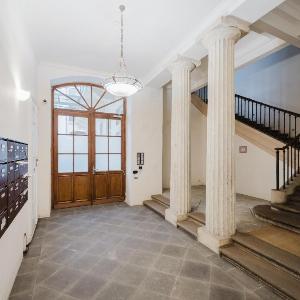 Elegant Loft Apartment in Lesser Town near National Theatre by EasyBNB Premium