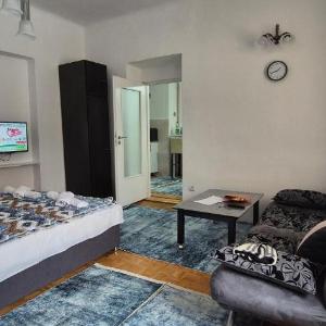 Apartment A with free parking