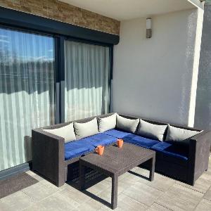 Sun Apartment Ola- 3 level parking 2 balkonies and terrace