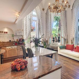 Home Riviera - Charming 2 BDR Duplex
