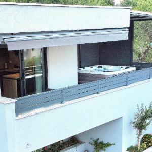 Holiday Home Vučko with Jacuzzi