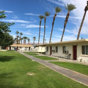 Hotels near Empire Polo Club - Western Sands Motel