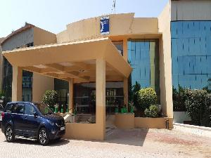 Seven Sky Clarks Exotica, Bhuj