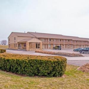 Hotels near Brown County Music Center - Salt Creek Inn