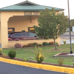 Mena Hotels Deals At The 1 Hotel In Ar Ozark Inn