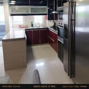 Hermoso Apartamento de 2 habitaciones en Avenida Bush