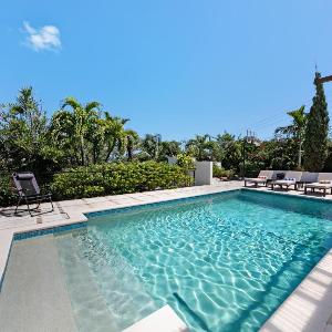 Azure Vista Villa - sea view - 7 min walk to beach
