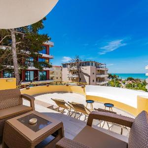 Mabel Jacuzzi Rooftop by Premium Selection