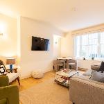 London Hues 2 Bedroom apartment 