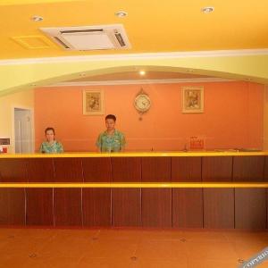 Home Inn Chengdu Shuangqiao Road Metro Station