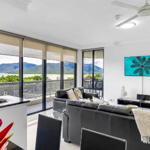 Belle Escapes 73 Rydges Plaza Esplanade with Ocean & City Views