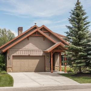 Great House Value 6 bdr 4 bath Book Winter Now