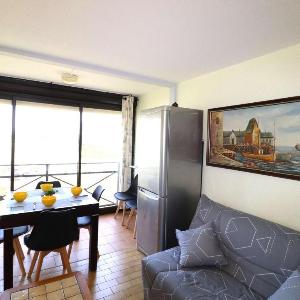 Appartement 2 pièces avec piscines proche plage et commerces parking privé clim idéal famille - FR-1-307-273