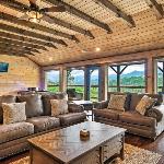 NEWLY BUILT Amazing View Chalet Perfect Location Gatlinburg Tennessee