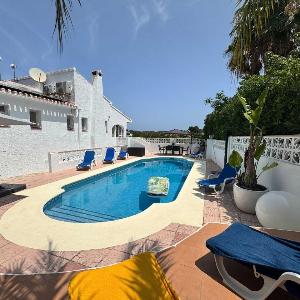 Wonderful villa with private pool summer kitchen