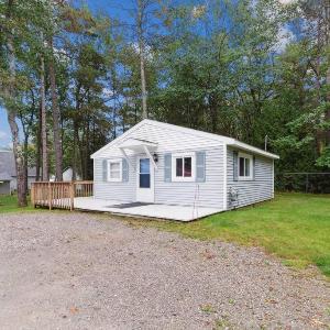 1BR Lakefront Cottage - Perfect for Two