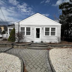 Single Family Ocean Block Ship Bottom Wifi Private Fenced In Yard