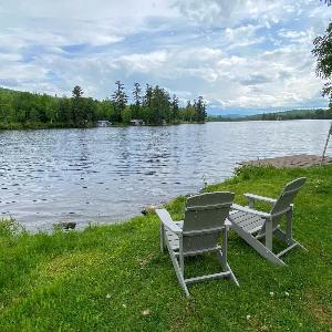 Amazing lakefront home in the White Mountains with game room theater 51PR