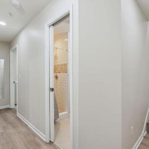 Newly Renovated 5BD 4BA Home near Downtown