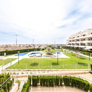 La Brisa del Mar apt with sea view terrace pool - by OYOOSTAYS