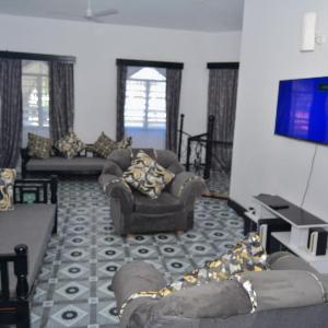 Maskani Holiday Home