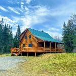 40PL Log cabin with AC in the heart of the White Mountains less than 10 minutes from Bretton Woods