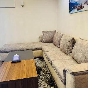 3-Bed High-rise Serene Views
