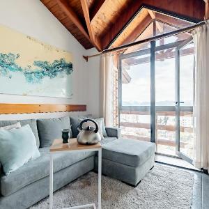Penthouse con vista a las montañas y lago
